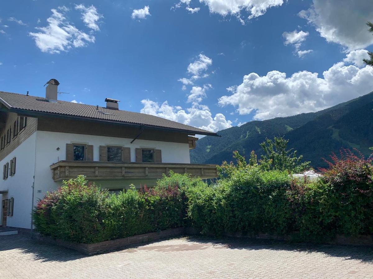 Appartments Hilber Brunico Exteriér fotografie